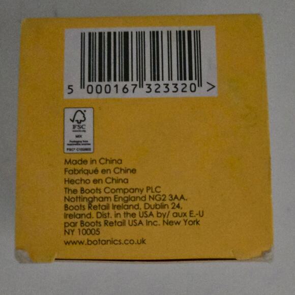 Botanics Clarifying Gel Moisturizer 1.69 Fl Oz with Tumeric and Willow Bark - Picture 6 of 11